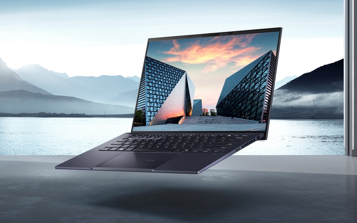 ASUS представила легкий ноутбук ExpertBook B9 OLED с Intel Core Ultra