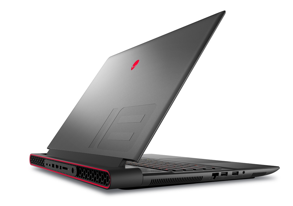 ноутбук Alienware M18 с Radeon RX 7900M