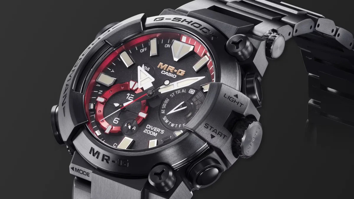 Casio представила часы G-Shock Frogman MRG-BF1000B-1A с титановым браслетом