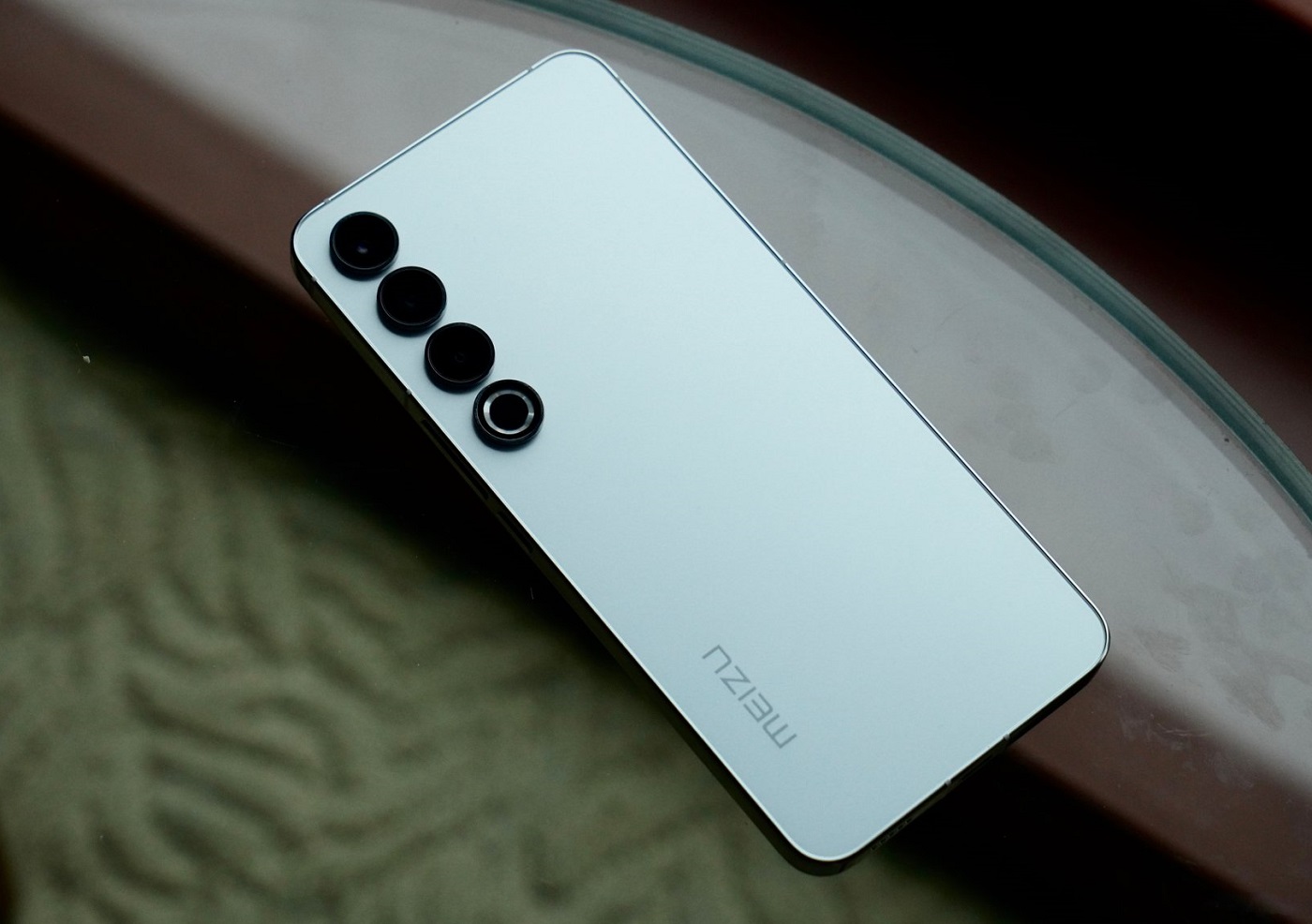 Дебют флагманского смартфона Meizu 21 Pro ожидается в марте