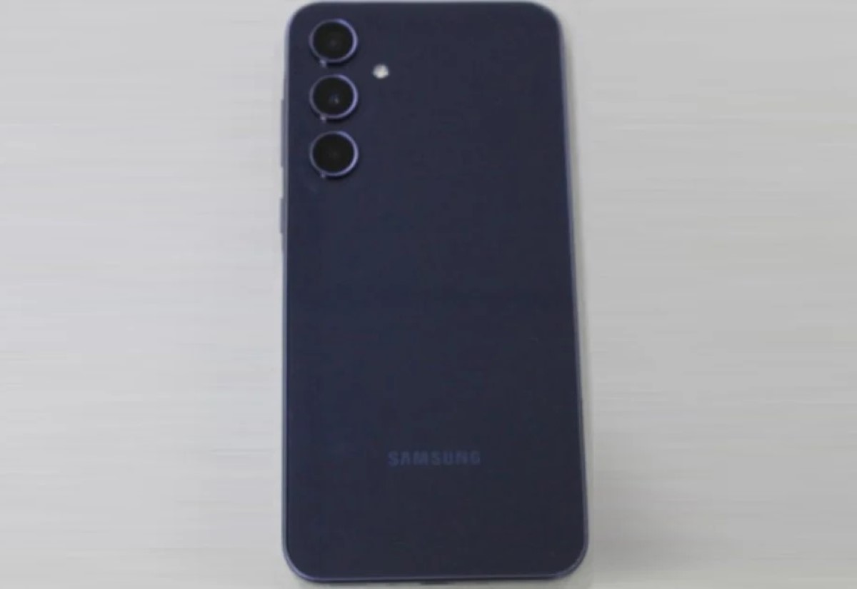 Samsung Galaxy A35 появился на первом фото
