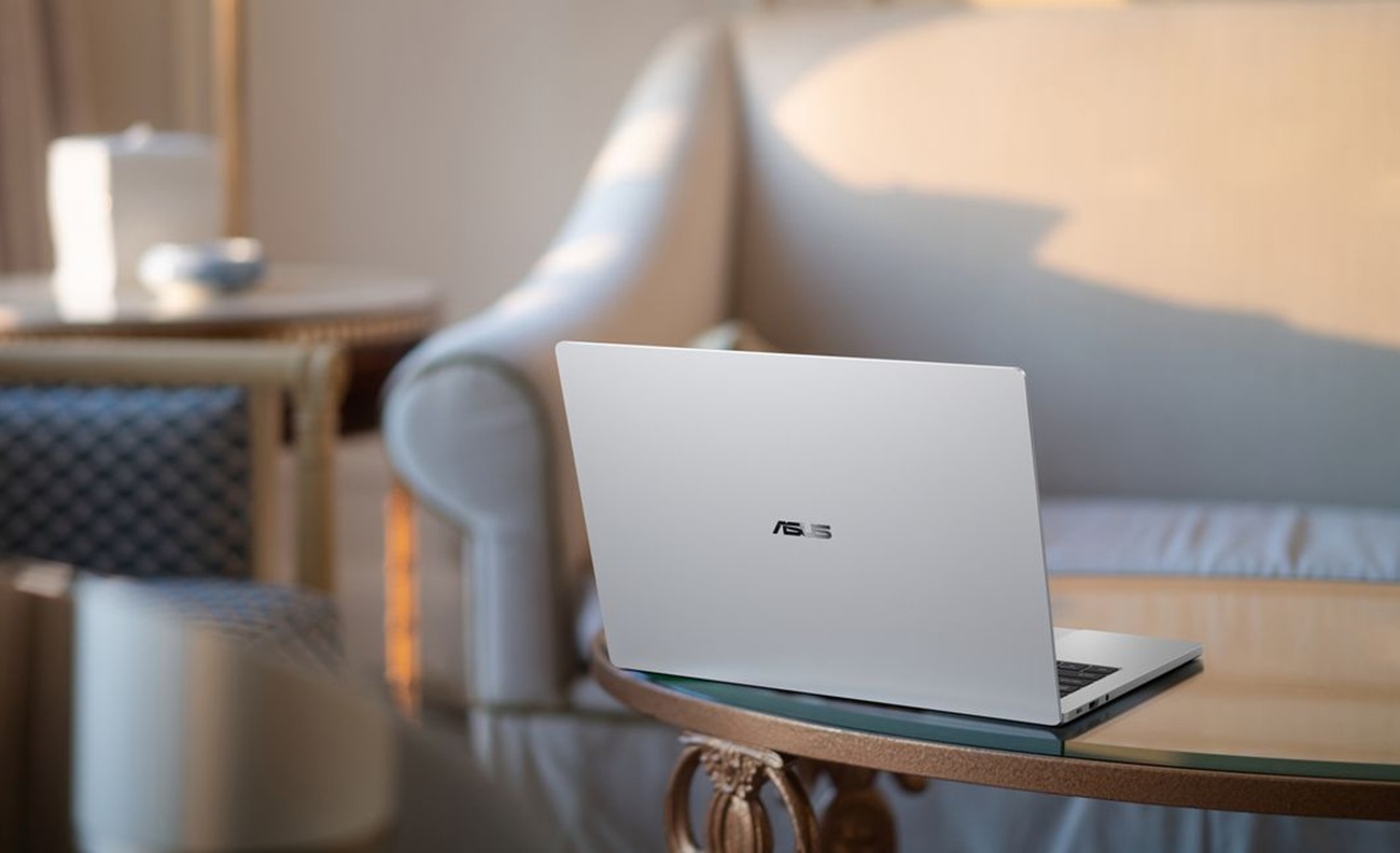 ASUS ExpertBook A7 (14