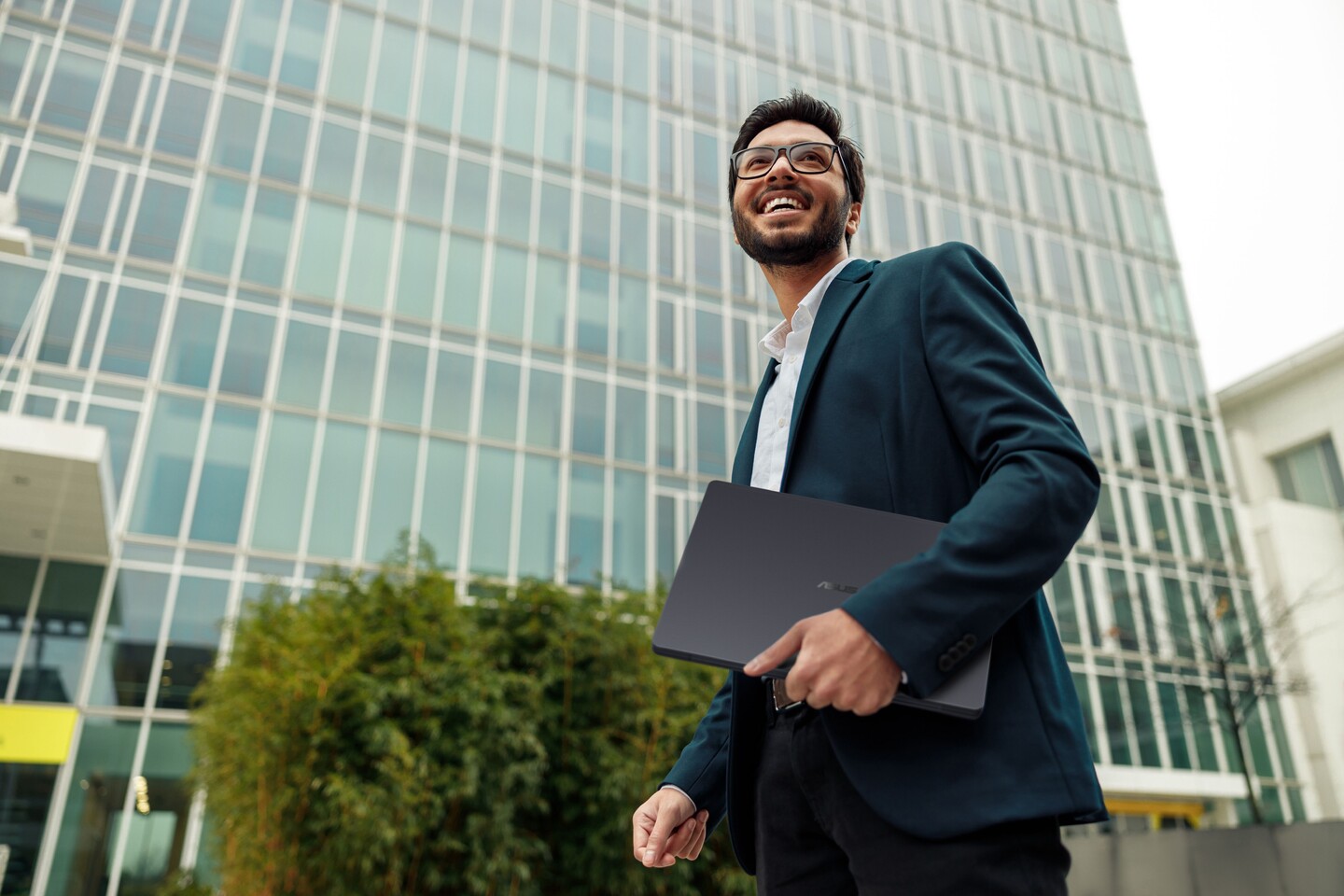 ASUS ExpertBook B3 G2