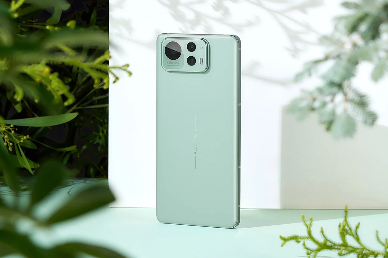 Asus-Zenfone-12-Ultra_14414148451421.jpg