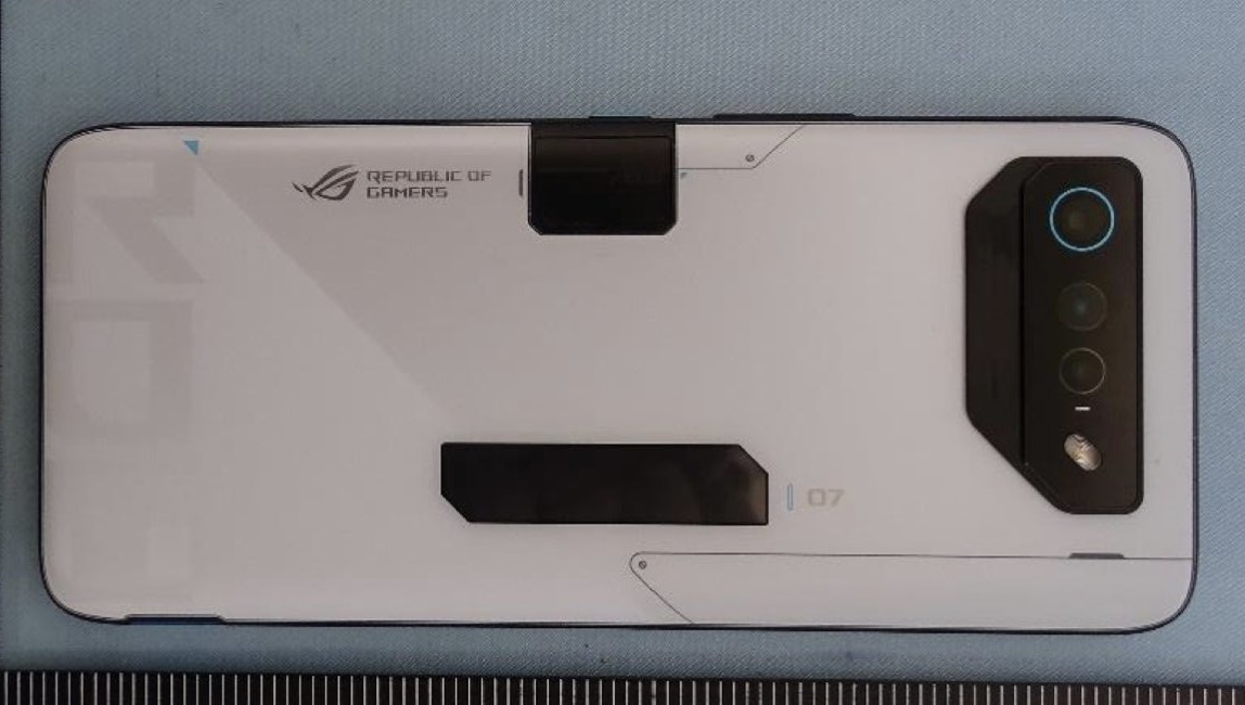ASUS ROG Phone 7