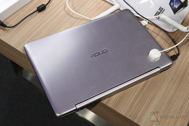 Asus Transformer Book Flip TP200 2