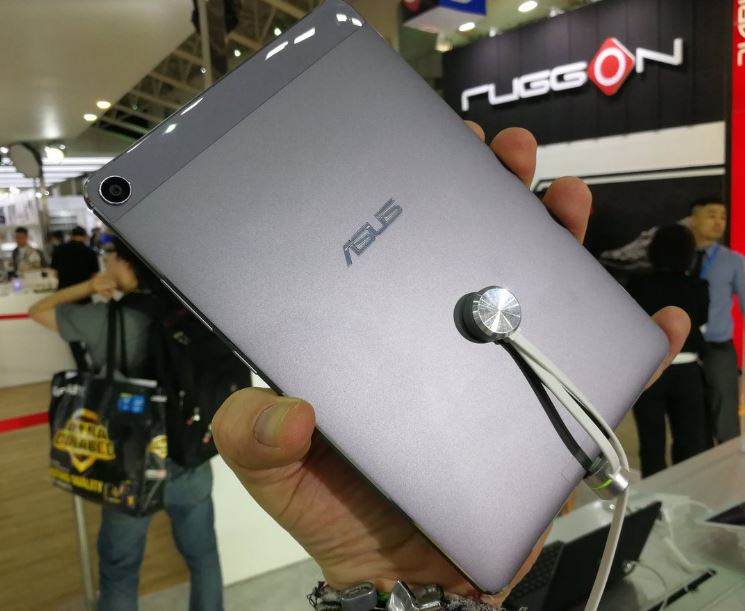 Asus_ZenPad_3S_8.0_Z582KL2.JPG