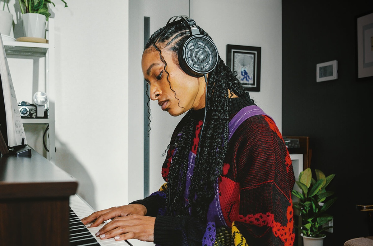 Audio-Technica представила новые наушники ATH-R30x