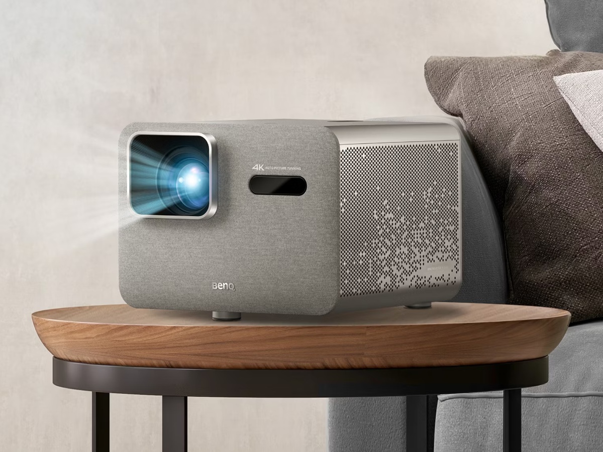 проекторы BenQ TK705i и TK705STi