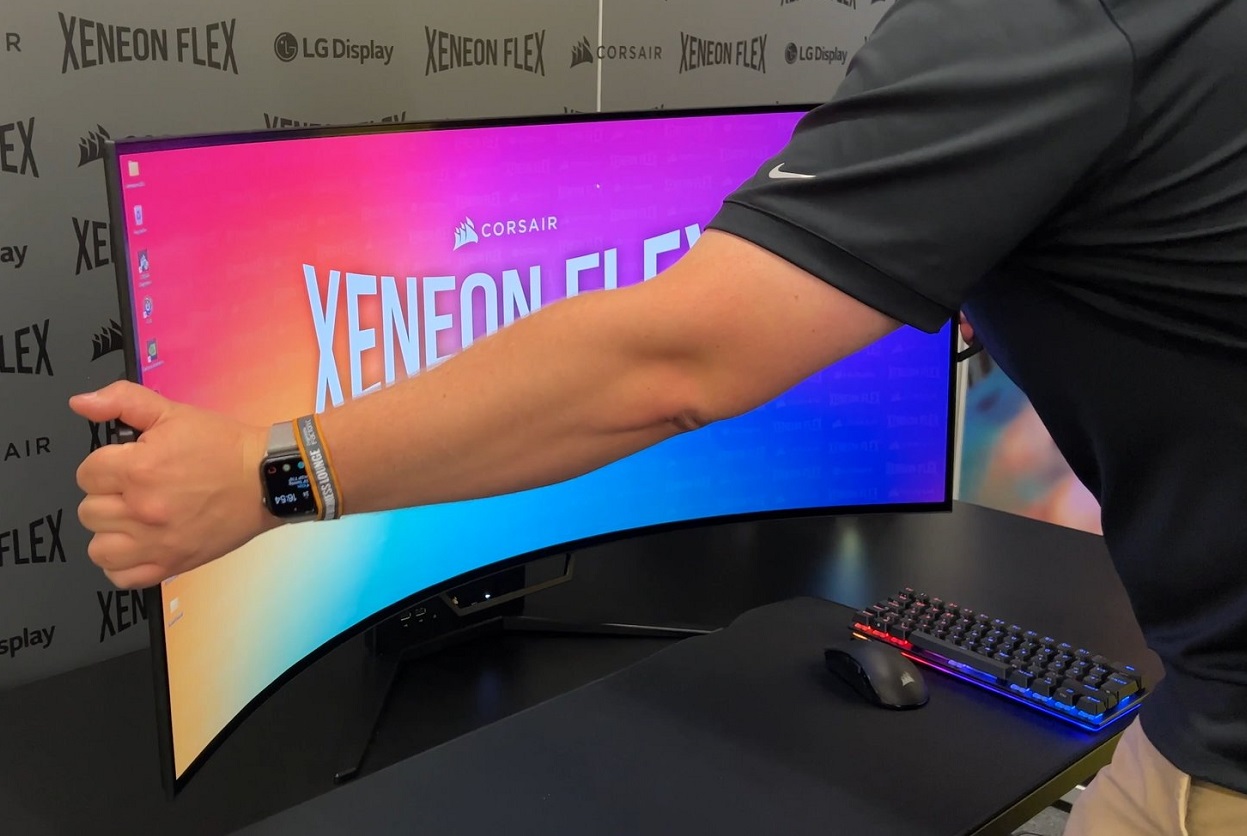 Corsair XENEON FLEX 45WQHD240