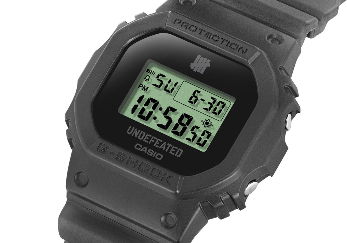 Casio представила лимитированные G-Shock DWE-5600UD-1