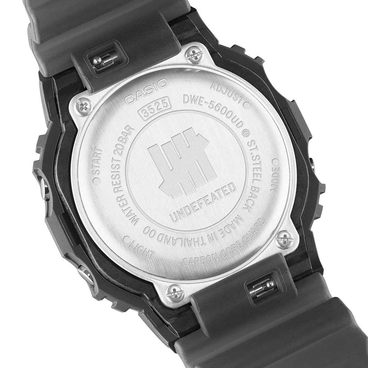 Casio представила лимитированные G-Shock DWE-5600UD-1