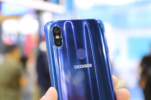 Doogee_VE6.jpg