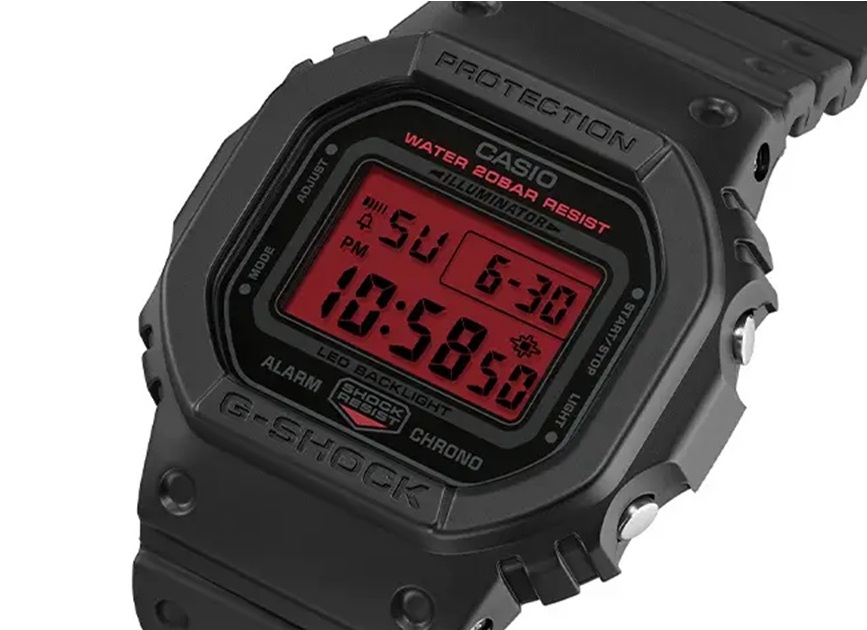 Casio представила часы G-Shock DW-5600BBR-1 с красным дисплеем