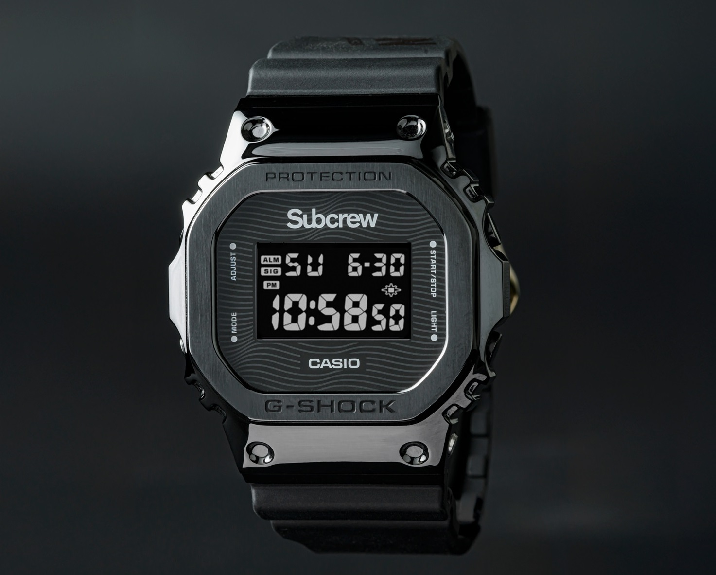 Casio выпустила лимитированные G-Shock GM-5600USUB24-1PFS совместно с Subcrew 