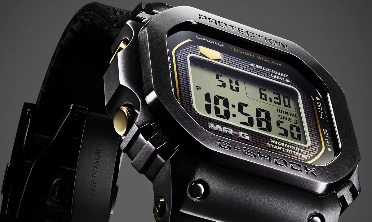 Casio представила титановые часы G-Shock MRG-B5000R-1 с фторкаучуковым ремешком Dura Soft