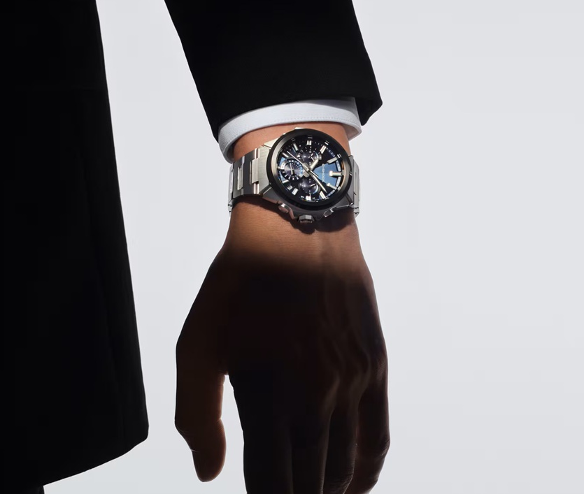 G-SHOCK GST-W1000