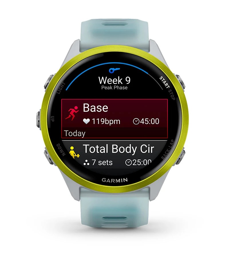 Интерфейс Garmin Forerunner 570, отображающий данные тренировки