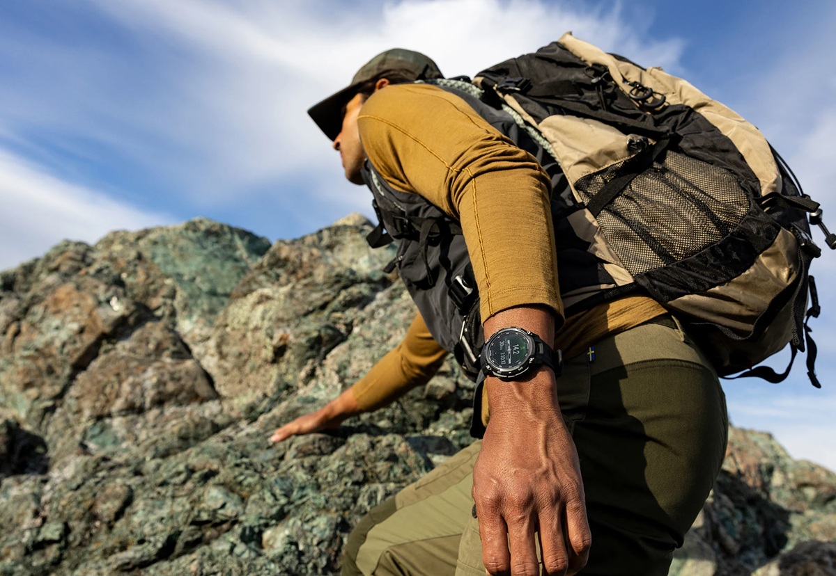 Garmin Instinct Crossover AMOLED Tactical Edition