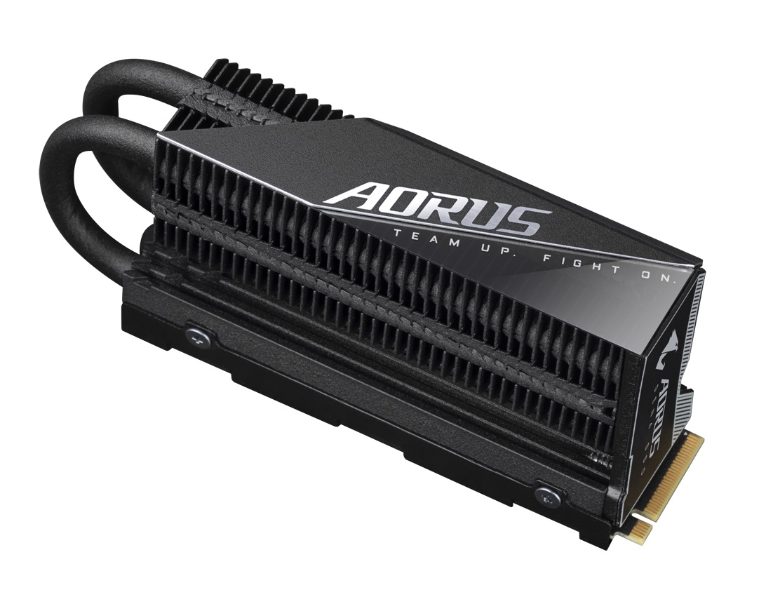 Gigabyte_Aorus_Gen4_7000s_Prem_11112.jpg