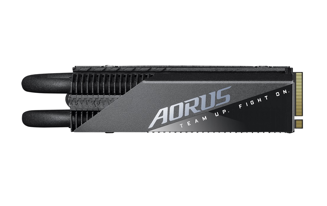 Gigabyte_Aorus_Gen4_7000s_Prem_811112.jpg