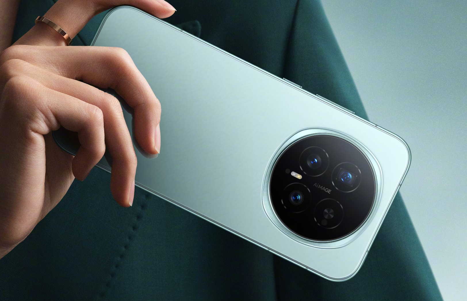 HONOR Magic8 Ultra прошел сертификацию 3C