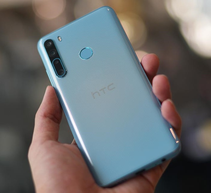 HTC-14487755447887.jpg