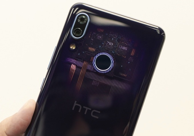 HTC_U19e_11_12.jpg