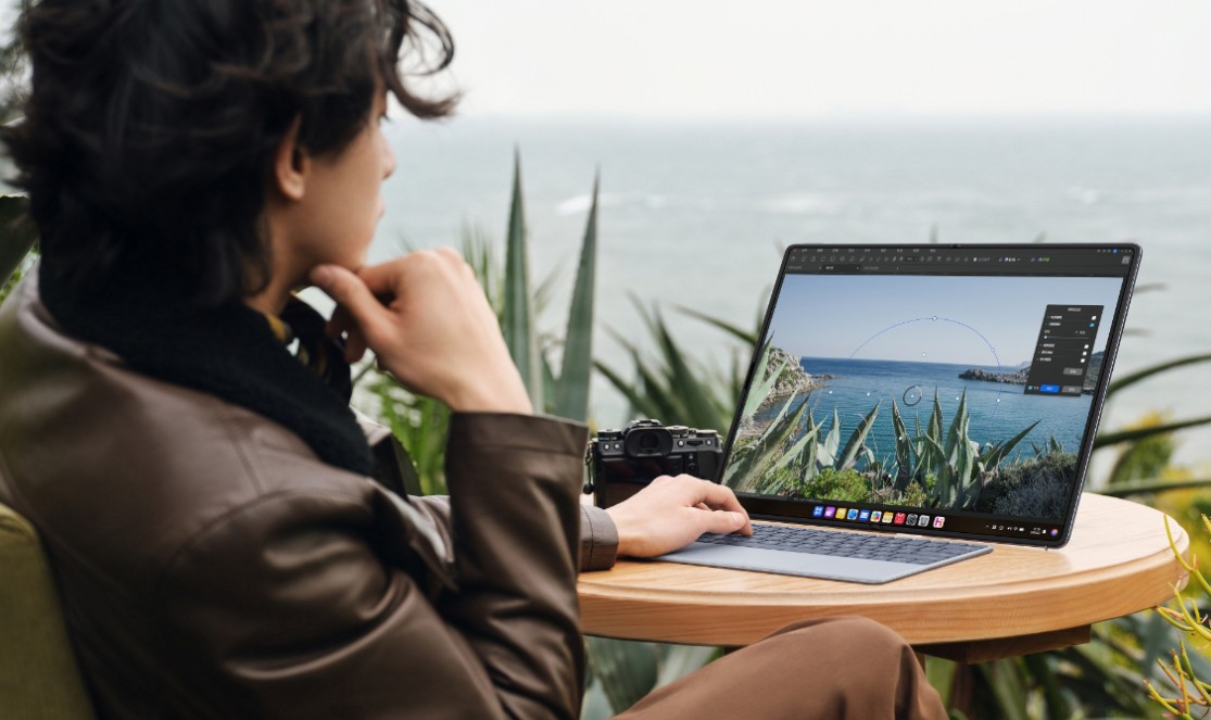 HUAWEI_MateBook_Fold_ULTIMATE_DESIGN_628.jpg