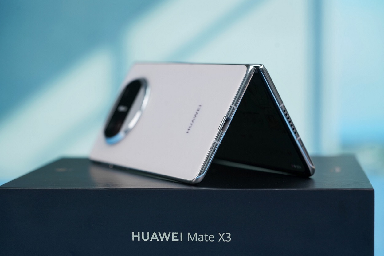 Складной смартфон Huawei Mate X3 