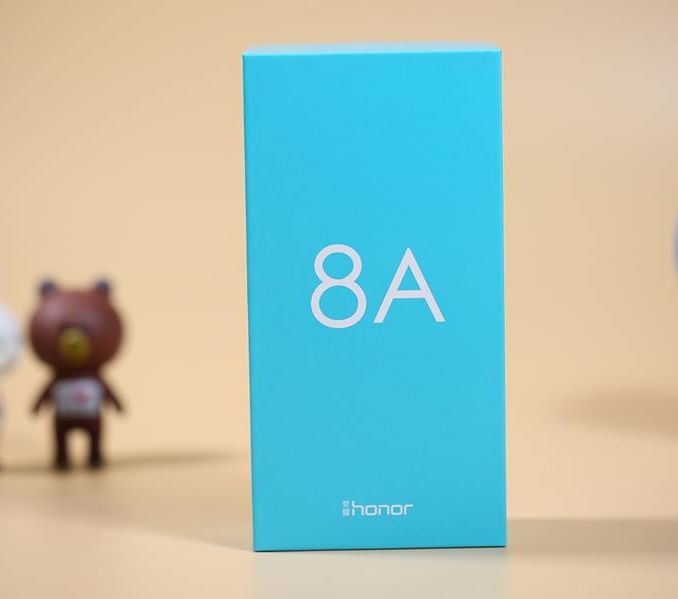 Honor_8A_official_foto18.jpg