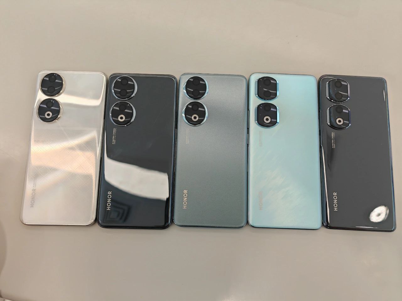 смартфоны Honor 90 и Honor 90 Pro