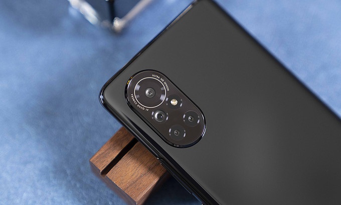 Honor V40 Light Luxury Edition выходит в продажу