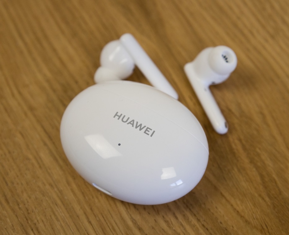 Huawei-FreeBuds-4i-5522444.jpg