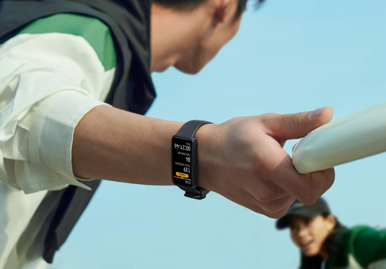 смарт-браслет Huawei Band 8