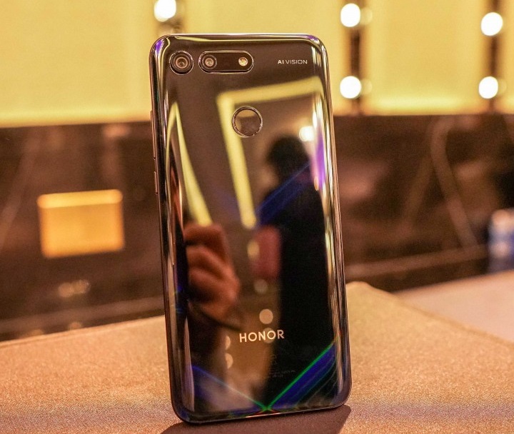 Huawei_Honor_V20_official8.jpg