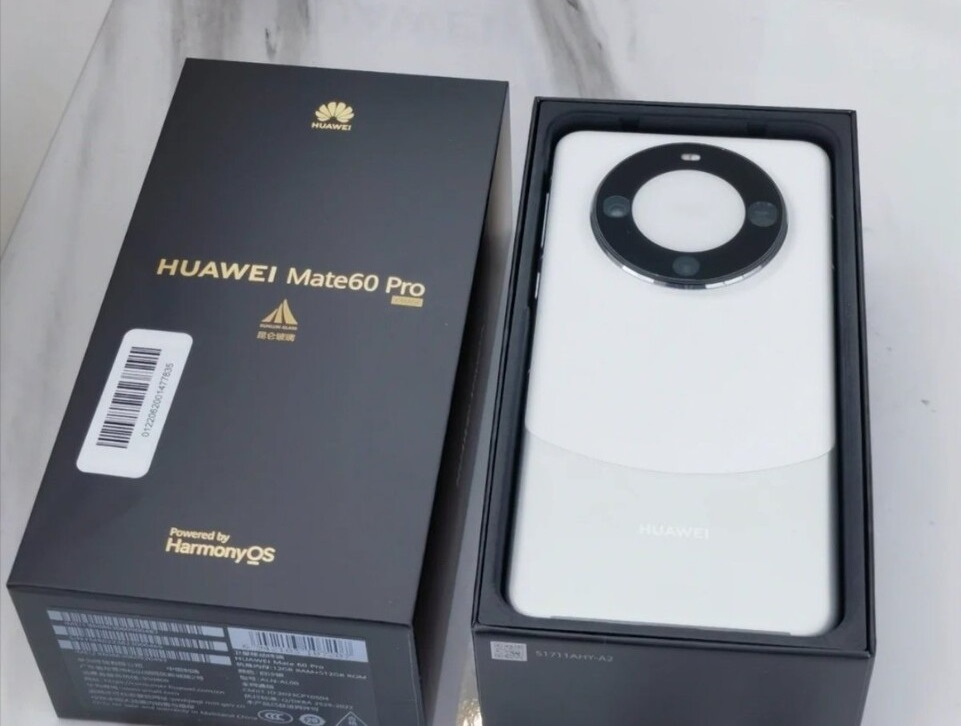 смартфон Huawei Mate 60 Pro