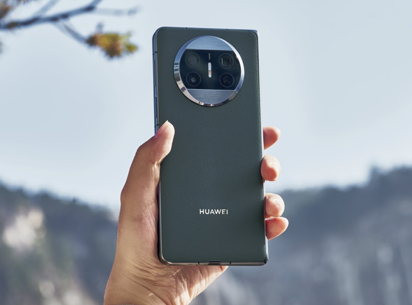 складной смартфон Huawei Mate X3