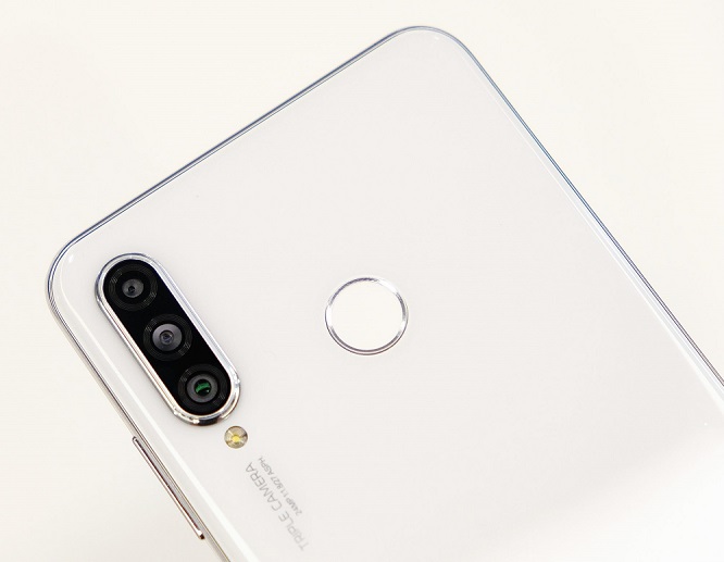 Huawei_Nova_4e_official79.jpg