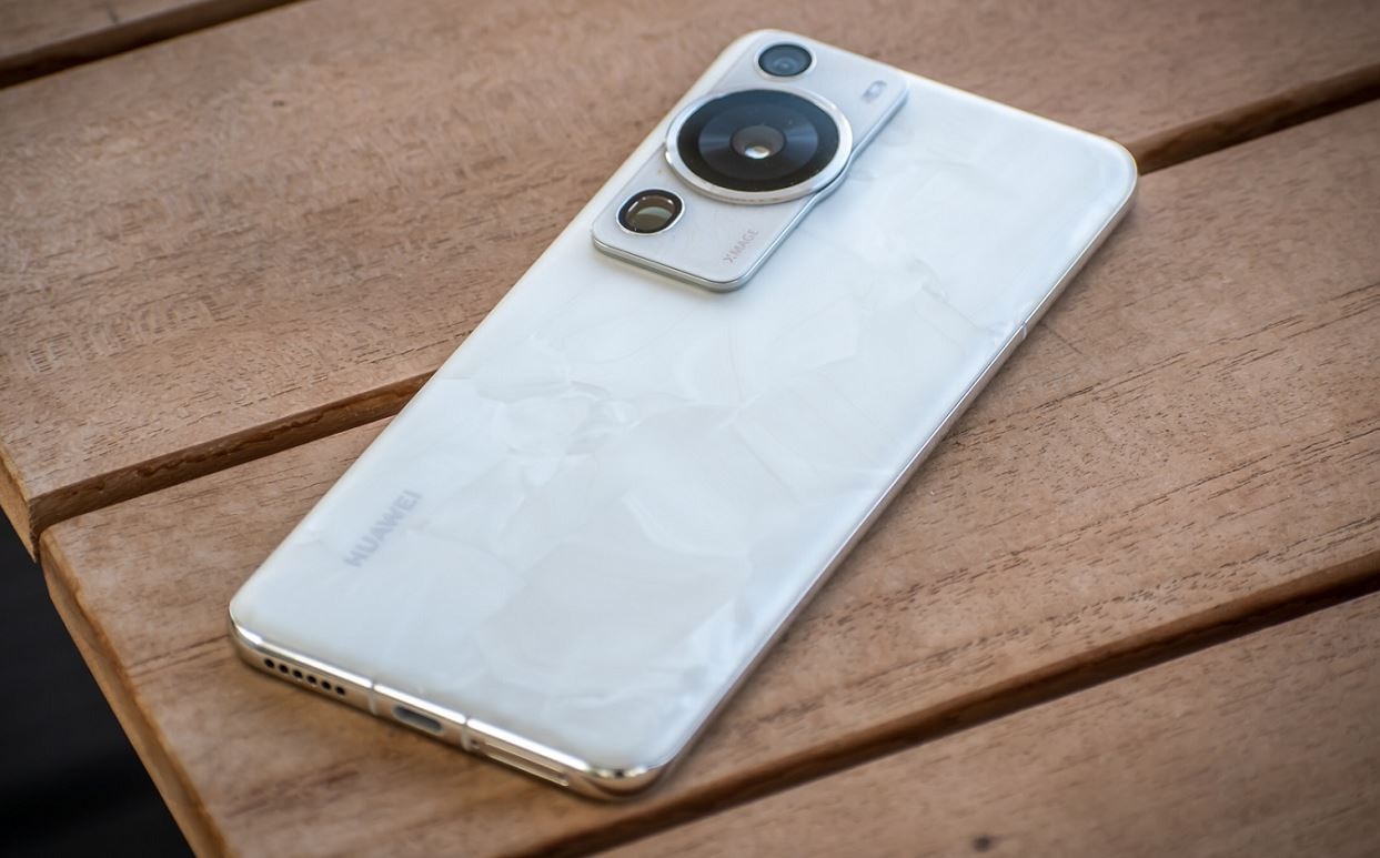 Смартфоны серии Huawei P70 получат дисплеи с разрешением 1,5K