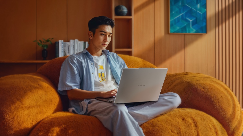 Infinix_XBOOK_B14.jpg