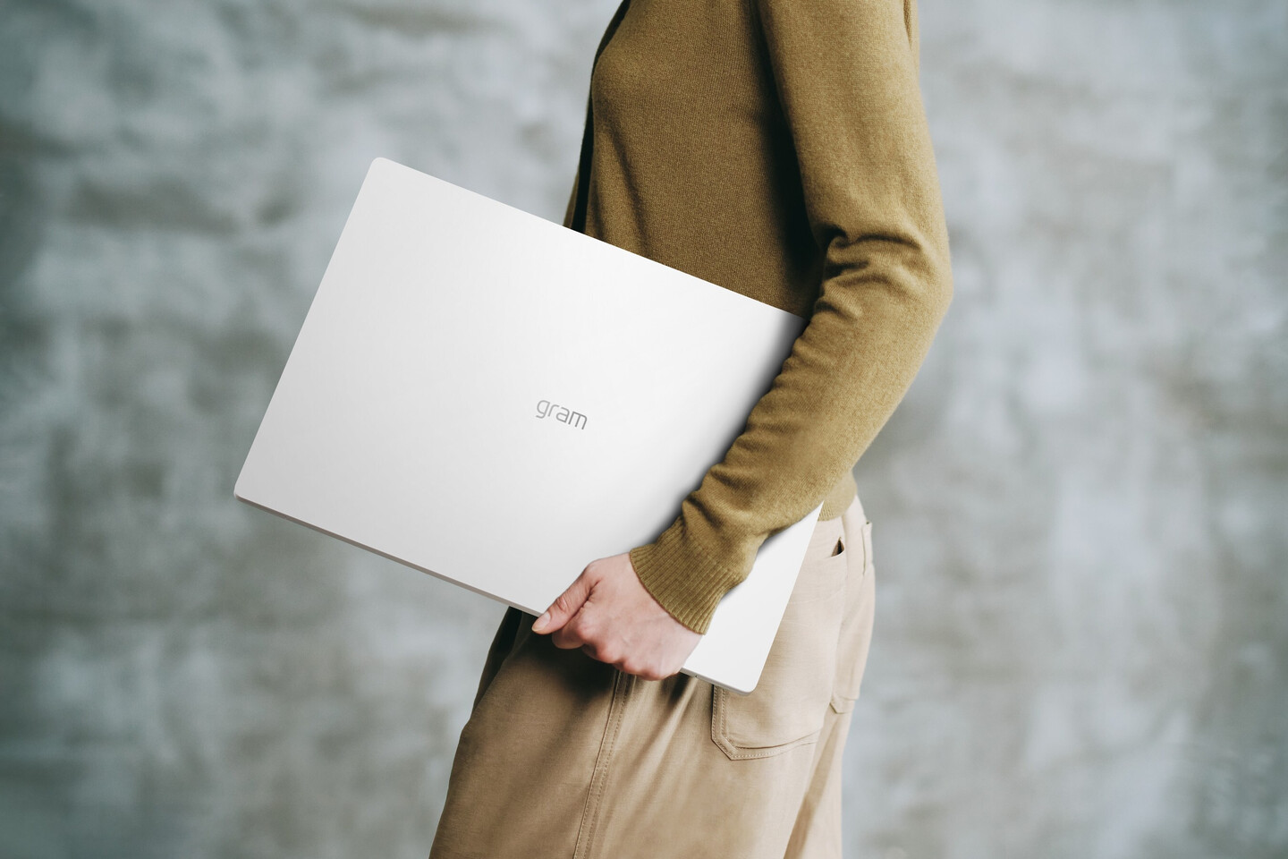 Названа стоимость ноутбуков LG gram 2025 на базе Core Ultra Series 2