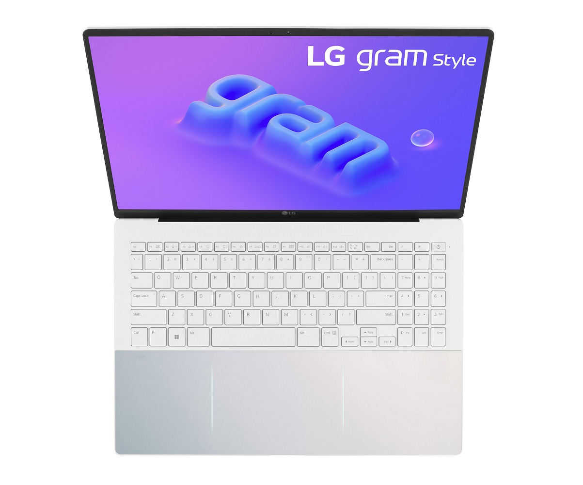 LG Gram Style