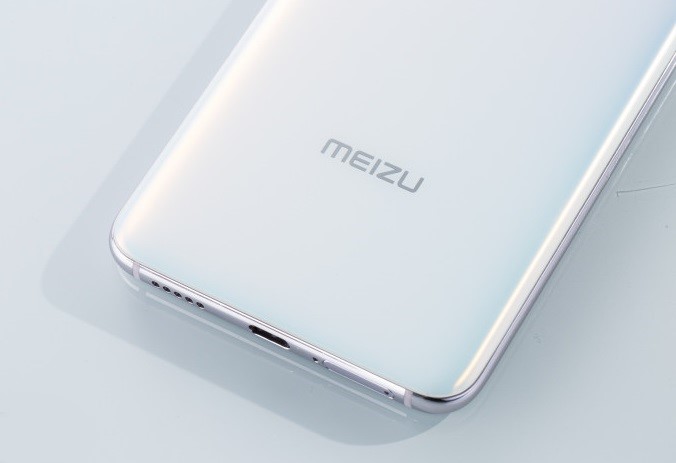 Meizu_18_Max_2257945.jpg