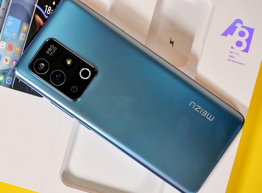 Флагманские смартфоны, которые вышли в 2021 году: Meizu 18 и Meizu 18 Pro