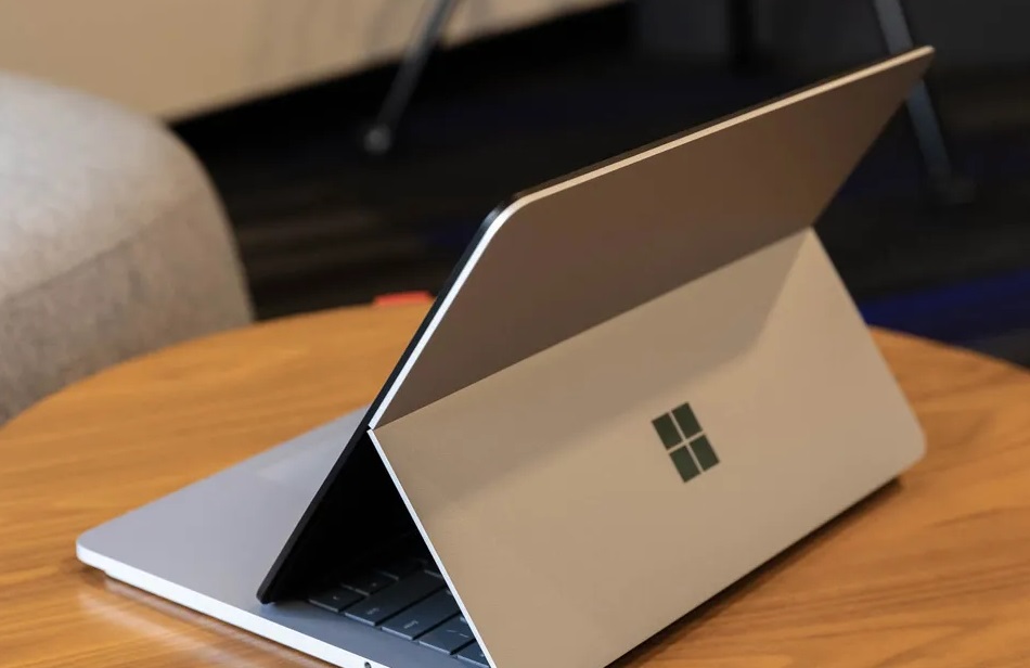 Microsoft Surface Laptop Studio