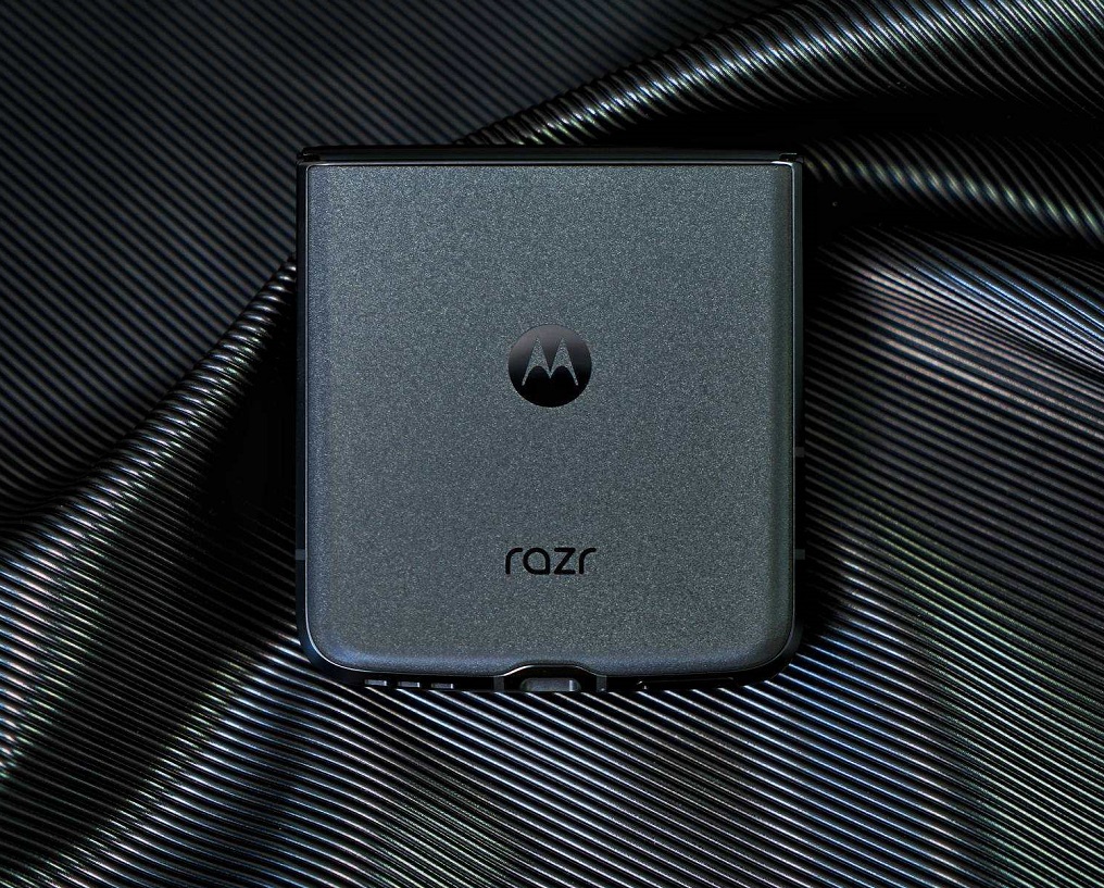 Moto Razr 2022