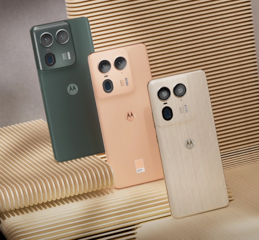 смартфон Moto X50 Ultra