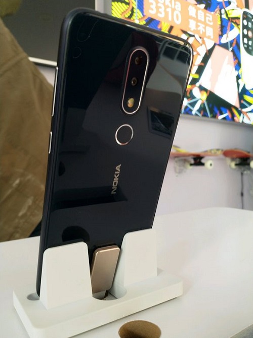 Nokia_X6_2.jpg