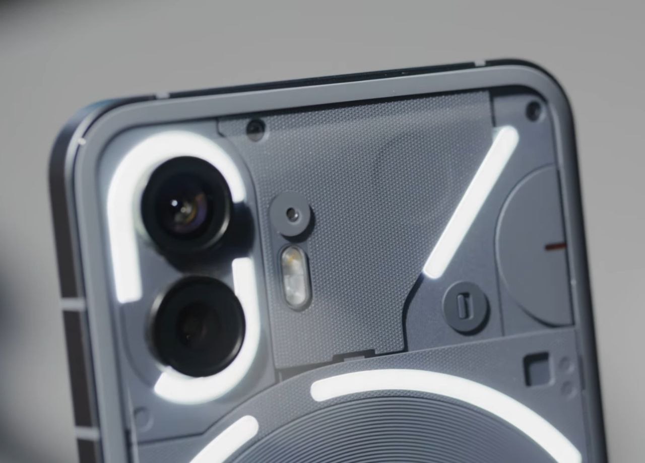 смартфон Nothing Phone 2